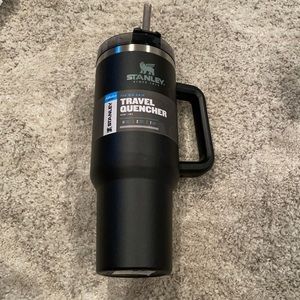 Stanley 40oz Travel Quencher